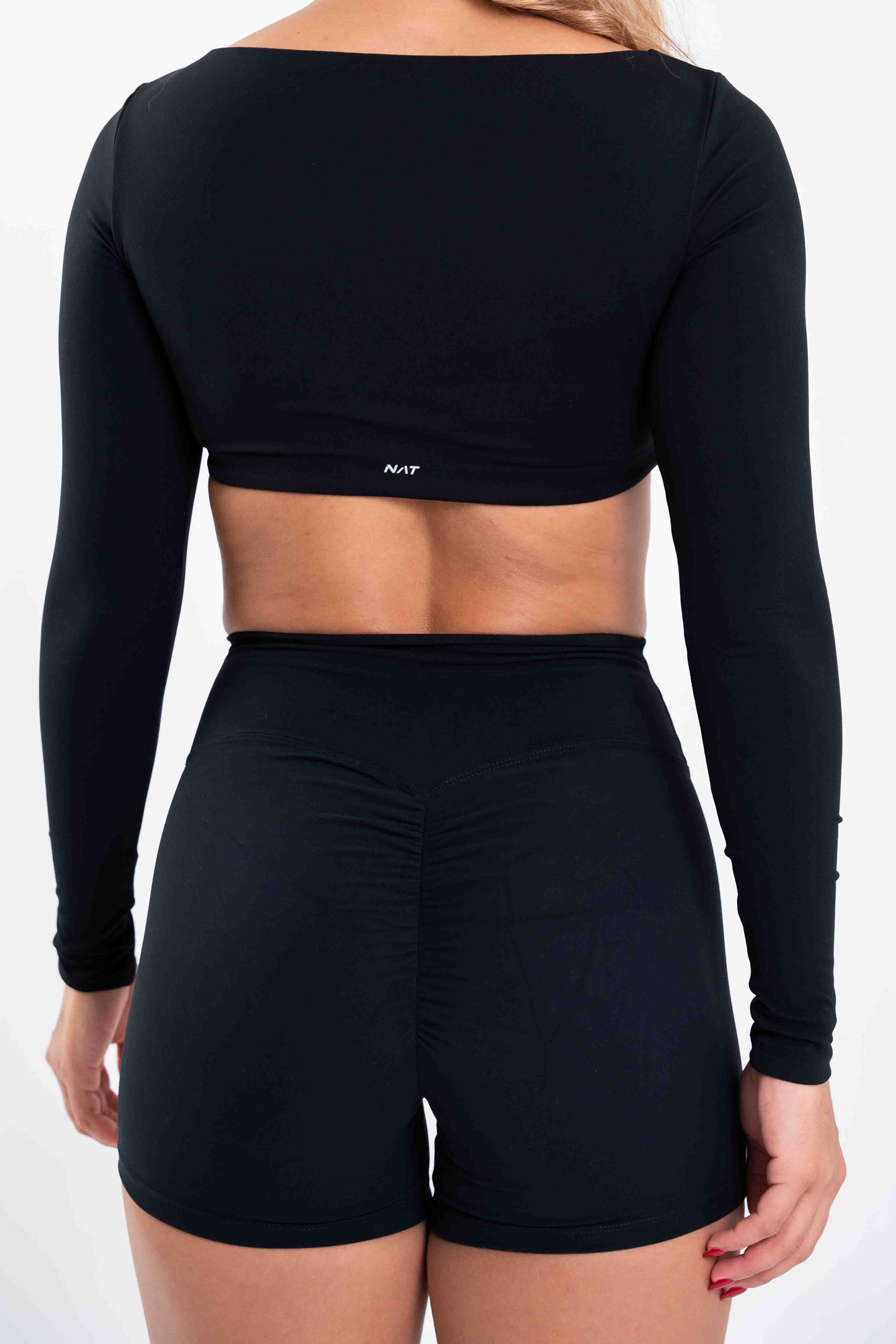 SHORT MOVA